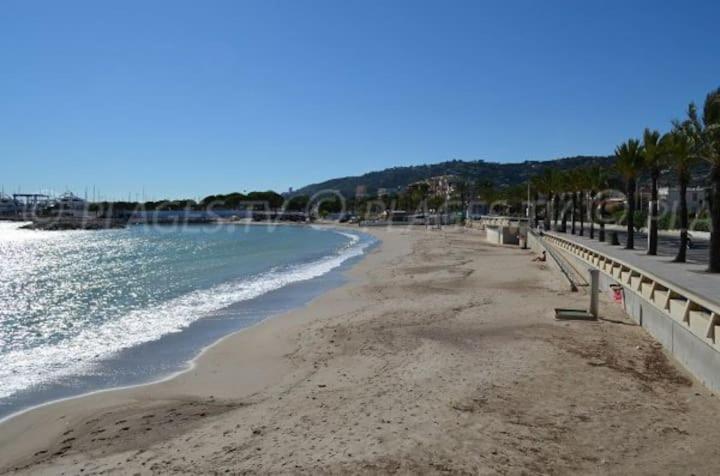 F1 A 5 Minutes Des Plages Et De La Gare Vallauris Zewnętrze zdjęcie